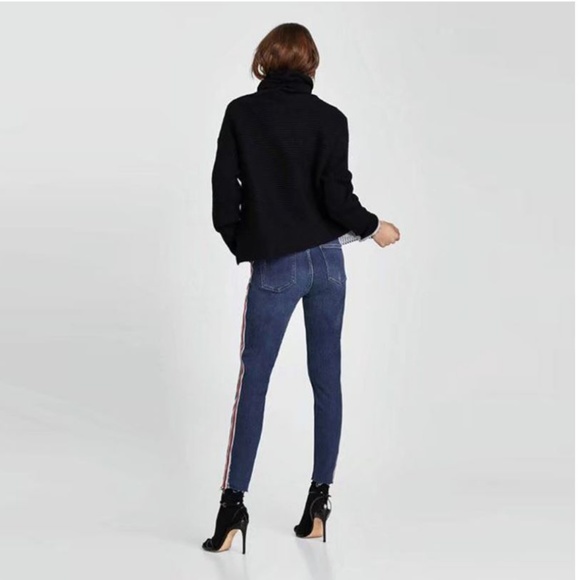 NWT Unique Red/White Side Stripe Distressed Jeans - Picture 2 of 3